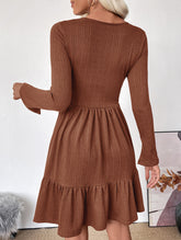 Retro style waist-length square neck A-line dress