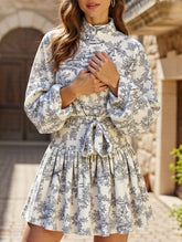 Fashionable long-sleeved tie-print dress