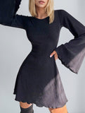 Casual bell-sleeve backless dress