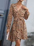 Retro-style fitted waist V-neck leopard print dress