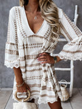 New summer dress with lace trim and cuffs