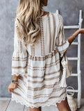 New summer dress with lace trim and cuffs
