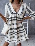 New summer dress with lace trim and cuffs