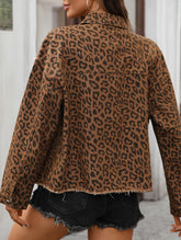 Loose-fitting leopard print denim cropped jacket