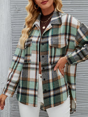 Long-sleeved cardigan collared loose plaid wool shirt