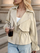 Buttonless drawstring short trench coat