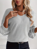 Fashionable V-neck long-sleeved sweater