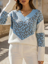 V-neck color-blocked leopard print sweater
