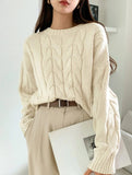 Versatile loose-fitting crew neck knit sweater