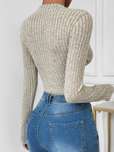 Solid color long-sleeved striped V-neck jumpsuit