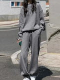 long-sleeved round-neck sweatshirt suit