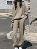 long-sleeved round-neck sweatshirt suit