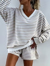 V-neck loose top sports suit