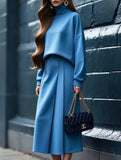 Solid color turtleneck sweatshirt + long elastic skirt