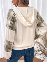 Plaid paneled round neck pullover sweatshirt
