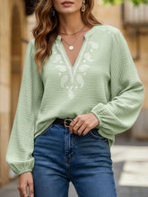 Fashionable design V-neck embroidered top