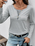 Casual fake two-piece small V-neck striped T-shirt