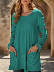 Round neck loose pocket solid color T-shirt