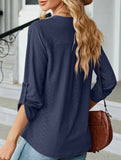 V-neck three-quarter sleeve button loose T-shirt