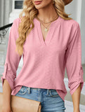 V-neck three-quarter sleeve button loose T-shirt