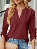 V-neck three-quarter sleeve button loose T-shirt