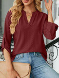 V-neck three-quarter sleeve button loose T-shirt