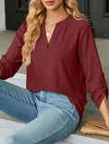 V-neck three-quarter sleeve button loose T-shirt