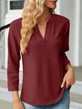 V-neck three-quarter sleeve button loose T-shirt