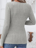 Fashionable V-neck long-sleeved knitwear
