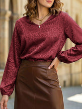 V-neck leopard print pullover shirt