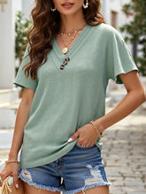 Temperament Casual Solid Color V-Neck Blouse ??Lightweight Summer Top for Women