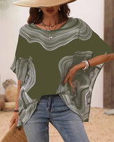 Casual Printed Bat Sleeve Top with V Neck and Loose Fit