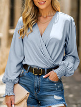 V-neck with lantern sleeves temperament shirt