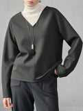 V Neck Reversible Loose Fit Sweatshirt_CWTTL01217