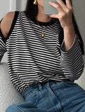 Contrasting striped long sleeved T-shirt top
