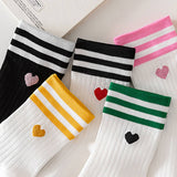 COLLEGE STYLE HEART TWO STRIPES PRINT CREW SOCKS_CWMS0900