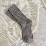 AUTUMN AND WINTER CABLE KNIT SOCKS_CWMS1067