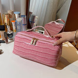 NEW HIGH END CROCODILE LEATHER COSMETIC BAG_CWAB4405