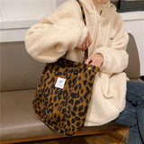 Cwab3899_Corduroy Snap-Button Large-Capacity Shoulder Bag