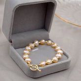 ELEGANT AND COOL PEARL BRACELET_CWAJE1674