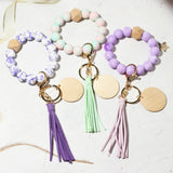 SILICONE BEAD BRACELET KEYCHAIN WITH BEECH WOOD_CWMM6873