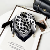 Magnetic Print Triangle Scarf For Spring Style_Cwasc02917