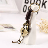 RETRO ALLOY LOVE LOCK COWHIDE KEYCHAIN_CWMM4702