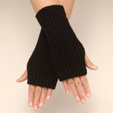 SIMPLE KNITTED WARM FINGERLESS GLOVES_CWAG0086