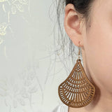 SIMPLE AND FASHIONABLE HOLLOW WATER DROP EARRINGS_CWAJE1572