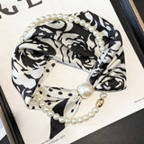 Ivory Pearl Magnetic Skinny Neck Scarf_Cwasc03933