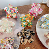 2 7 FLOWER TORTOISE SHELL HAIR CLAW CLIPS_CWAHA0383