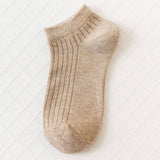 SOLID VERTICAL STRIPES BREATHABLE ANKLE SOCKS_CWMS032