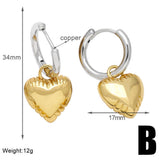 GOLD PLATED HEART SHAPED PENDANT EARRINGS_CWAJE0983