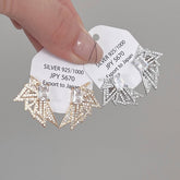 ADVANCED HOLLOW TRIANGULAR EARRINGS_CWAJE1411